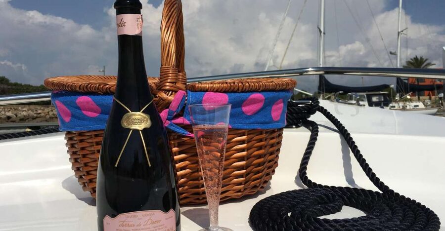 From Portimão: Benagil Cave & Marinha Beach Boat Tour - On-Board Touches: Champagne (or Soda) Without the Fuss