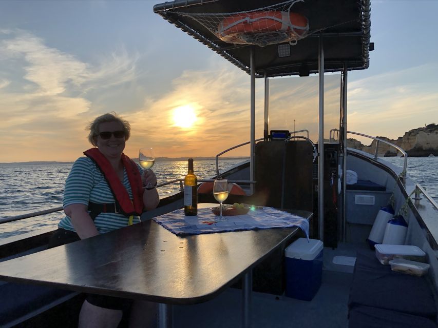 From Portimão: Sunset Boat Trip with Wine - FAQ