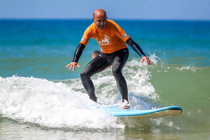 Group Surf Lessons - Meeting at Avenida Nascente and Getting to the Surf Zone