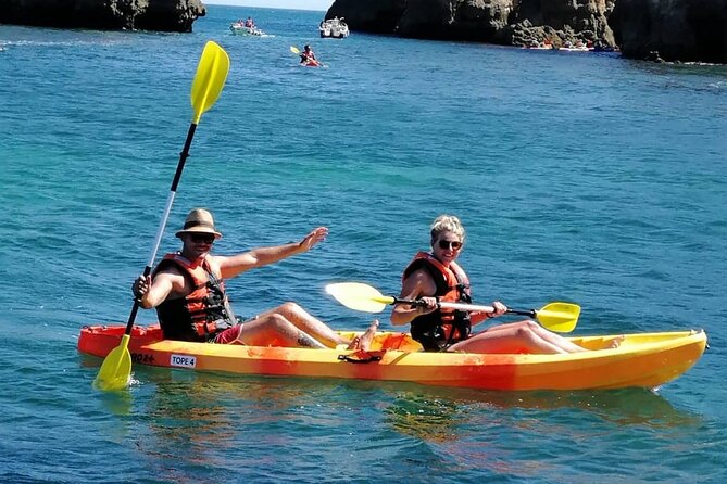 Kayak Adventure through the Ponta da Piedade Caves in Lagos - Entering the Caves: timing, spacing, and getting close
