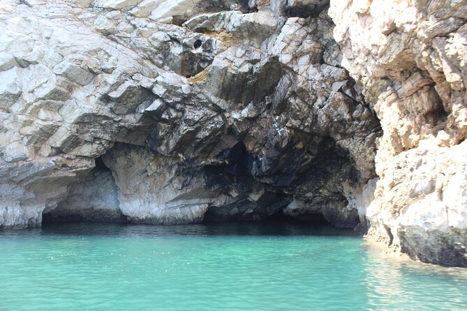 Kayaking along the Algarve Coast - 1.5 Hours in Double Kayaks: Cave Time Without a Trial by Fire