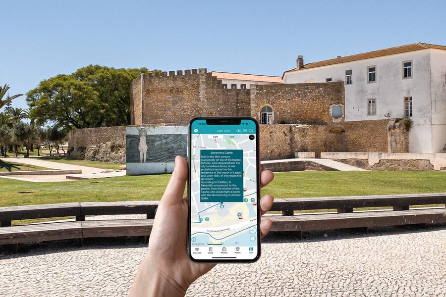 Lagos: Flexible Walking Tour in Historic Center - Using the Walkbox app: offline guidance that still lets you be spontaneous