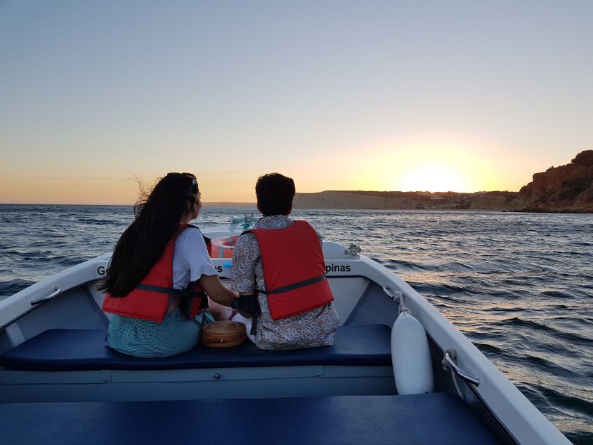 Lagos: Guided Ponta da Piedade Sunset Boat Tour - Choosing shared or private: how to match your style
