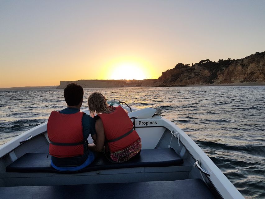 Lagos: Guided Ponta da Piedade Sunset Boat Tour - Meeting Lagos Marina and settling into the boat