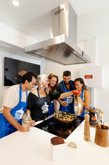 Lagos: Market Tour and Cataplana Cooking Class - Who should book this Cataplana market tour class (and who might skip)