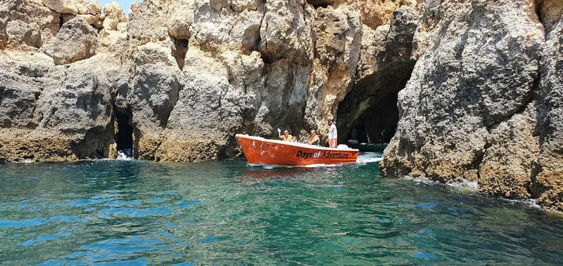 Lagos: Ponta da Piedade Caves Boat Tour - Why Ponta da Piedade Feels Different From the Water