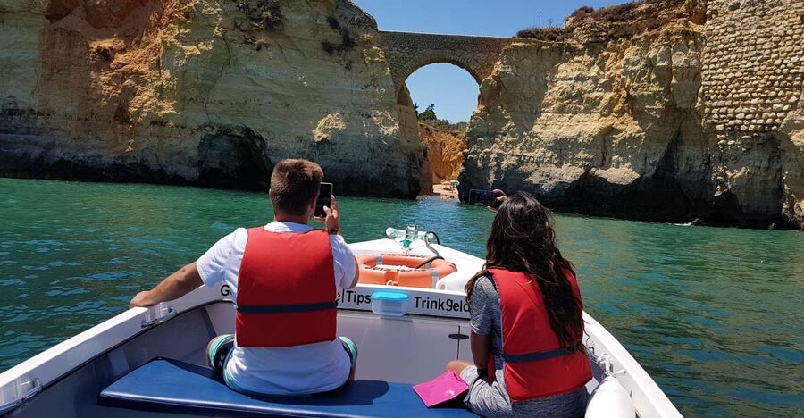 Lagos: Ponta da Piedade Coastline Tour - Narrow passages and famous cave stops: Cathedral, Kitchen, Living Room, Skull