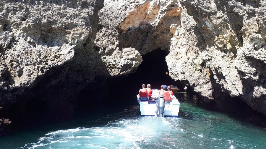 Lagos: Ponta da Piedade Grotto 1-Hour Tour with Local Guide - Price and Value: Is $29 for a 1-Hour Boat Tour Fair?