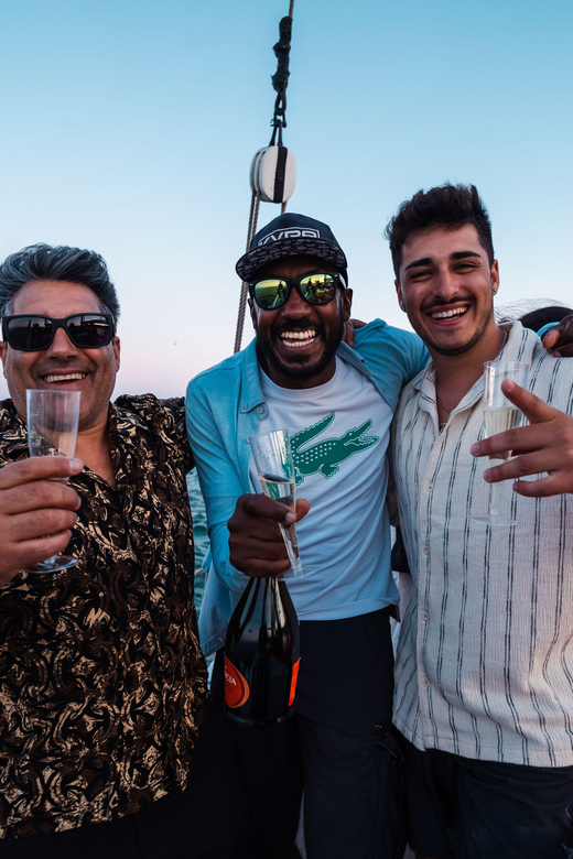 Lagos: Sunset Sail aboard a Traditional Boat with Prosecco - Key things to know before you go