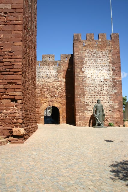Monchique: Full Day - Getting From Your Hotel to Medieval Silves in a Small Van