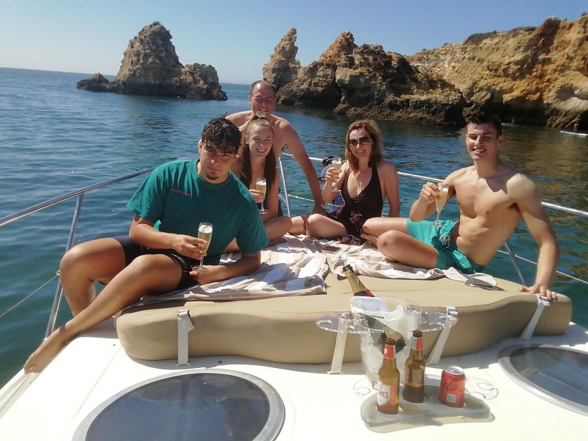 Morning/Afternoon Luxury Yacht Cruise with Drinks and Snacks - Anchoring in a stunning bay: the relaxed middle of the day