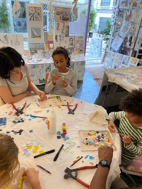 Olhão: Art Mosaic 2 hours Workshop by MosaicOlhão - Your souvenir isn’t just a photo: what you take home