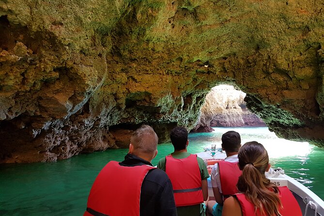 Ponta da Piedade Grotto Tour in Lagos, Algarve - Stop 1: Praia Dona Ana, Golden Rocks and the Nun Ana Legend