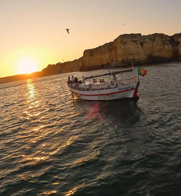 Ponta da Piedade Sunset Cruise from Lagos - What You’ll See: Caves, Beaches, and the Lagos-Algarve Coast From Sea Level