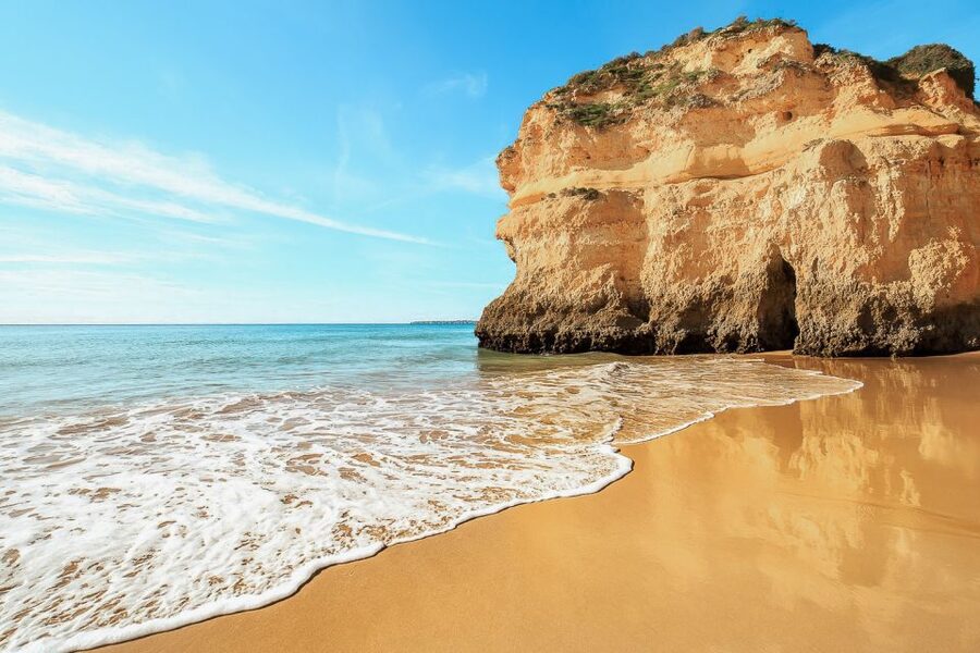 Portimão: Benagil Cave and Praia de Marinha Boat Tour - Meeting in Portimão: Finding the Ruins of São Francisco