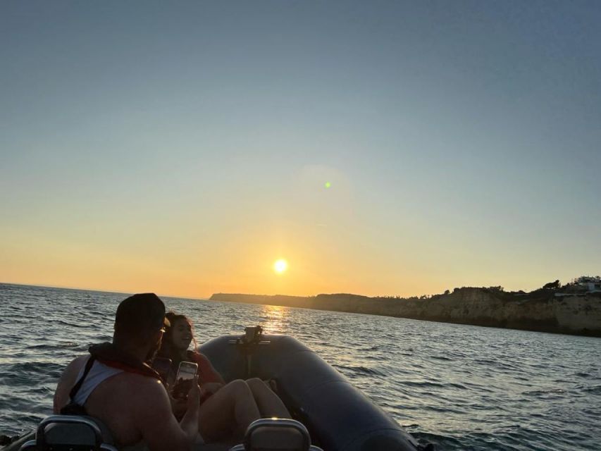 Portimao: Boat trip to the Benagil Cave - Ferragudo: a first taste of the coast’s rock world
