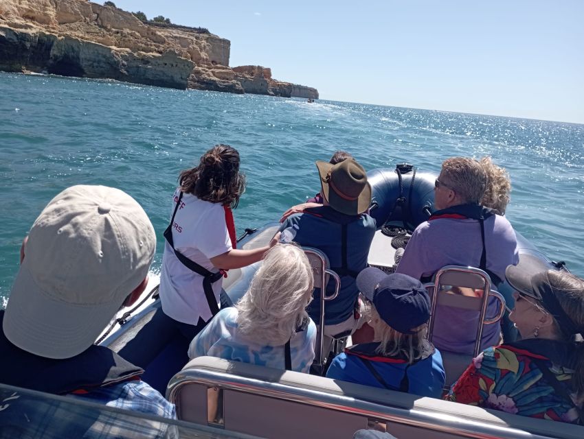 Portimao: Boat trip to the Benagil Cave - From the meeting point to Portimão Naval Club
