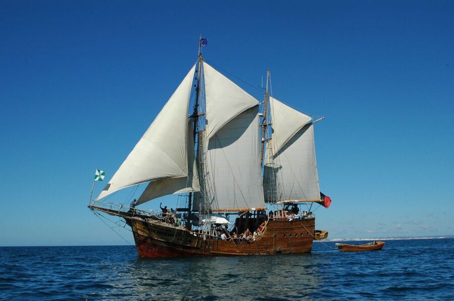 Portimão: Pirate Ship Cave Cruise - Benagil’s Cathedral Cave and the Cave System Up Close