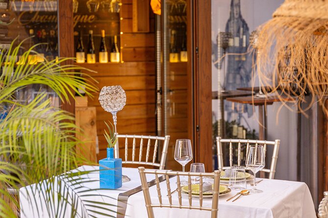 Portuguese Wine Tasting& Tapas in the heart of Faro - Stop 4 with the wine expert: the full 1-hour tasting lesson