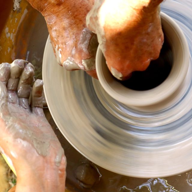 Pottery workshop in the Algarve - Where it happens in Silves: studio meeting point and what to expect on arrival