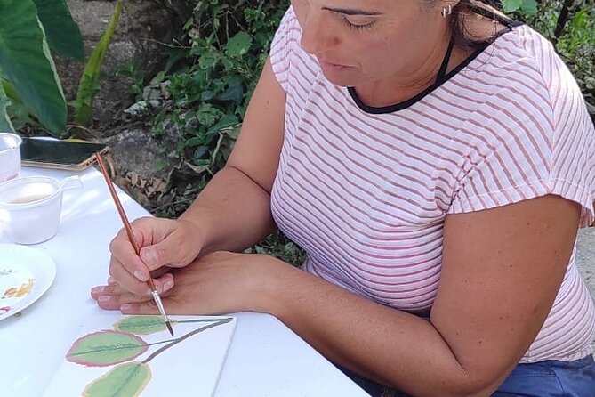Private pottery workshop in the beautiful Monchique mountains - Tile Painting: Turning Ceramic Culture Into Your Own Design