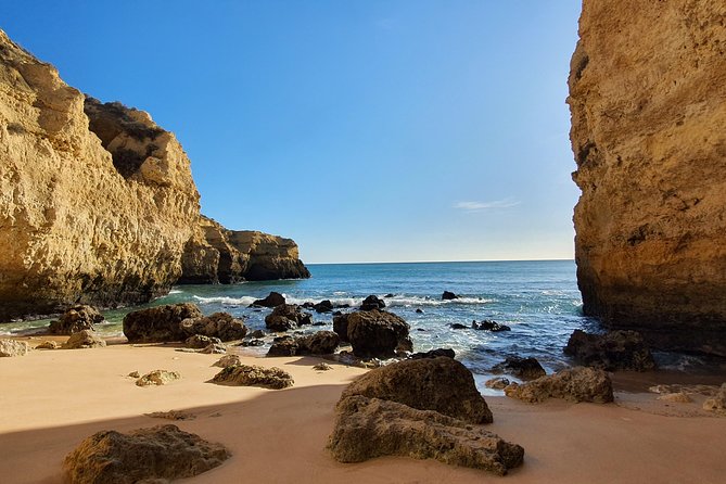 Private transfers between Faro and Portimão/Praia da Rocha - Vehicle size and the private-group comfort factor
