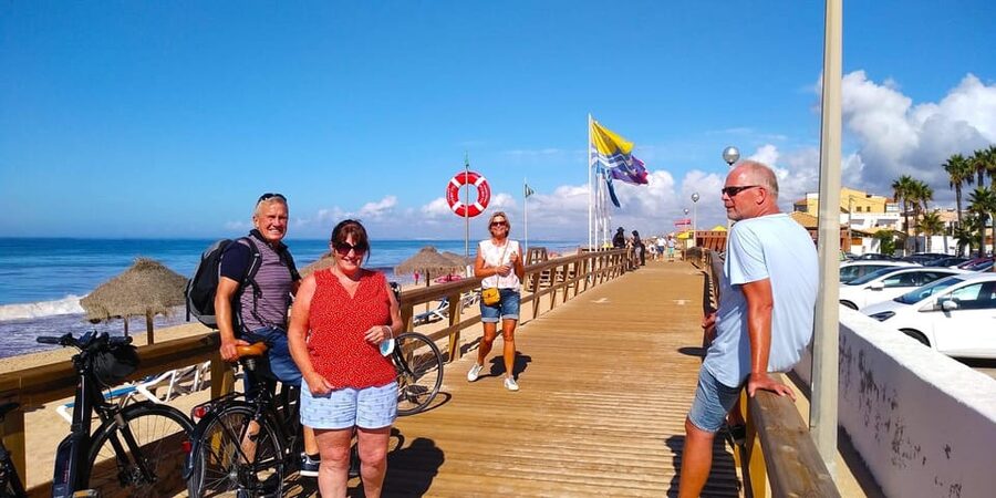 Ria Formosa: Guided Bike Tour (3h), Início na Quinta do Lago - Terrain and bike comfort: what the ride actually feels like