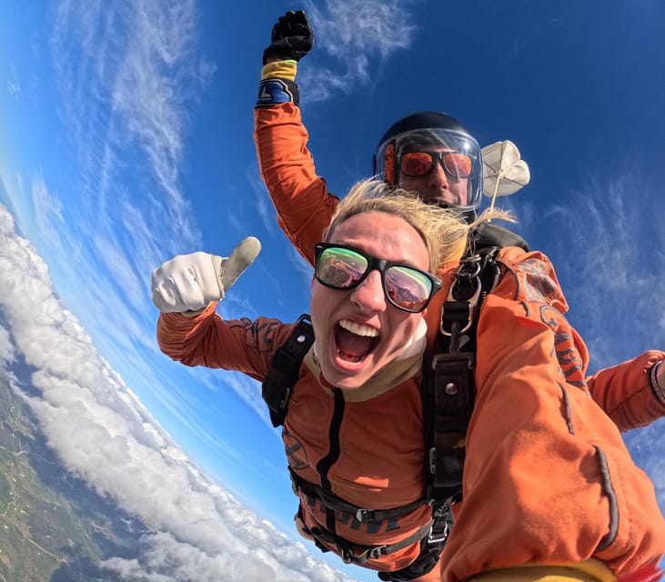 Skydive Algarve: Tandem Skydiving 10.000ft (up to 15.000ft) - Key highlights at a glance