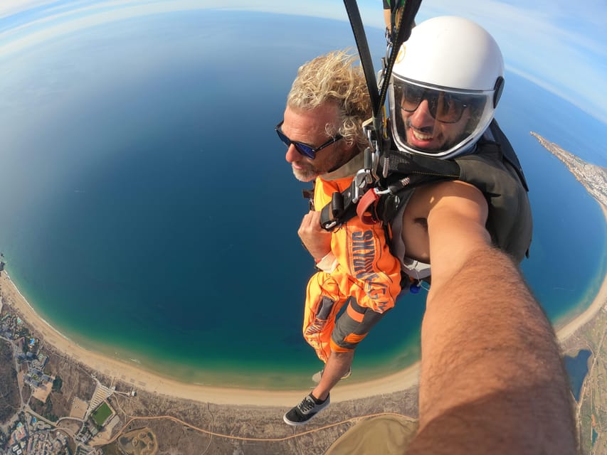 Skydive Algarve: Tandem Skydiving 10.000ft (up to 15.000ft) - Getting to the airfield near Portimão without wasting time