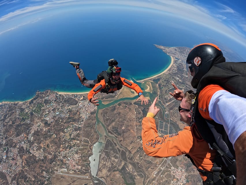 Skydive Algarve: Tandem Skydiving 10.000ft (up to 15.000ft) - The on-site flow: check-in, waiver, and a 10-minute briefing