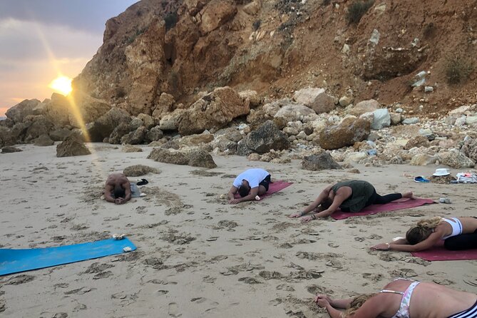 Sunset Yoga at Lagos's beautiful beach by el Sol Lifestyle - The class itself: Hatha yoga that respects every level