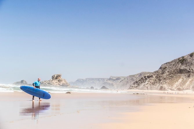 Surf Lessons in Algarve - Meeting in Sagres: where your surf morning starts at 8:30