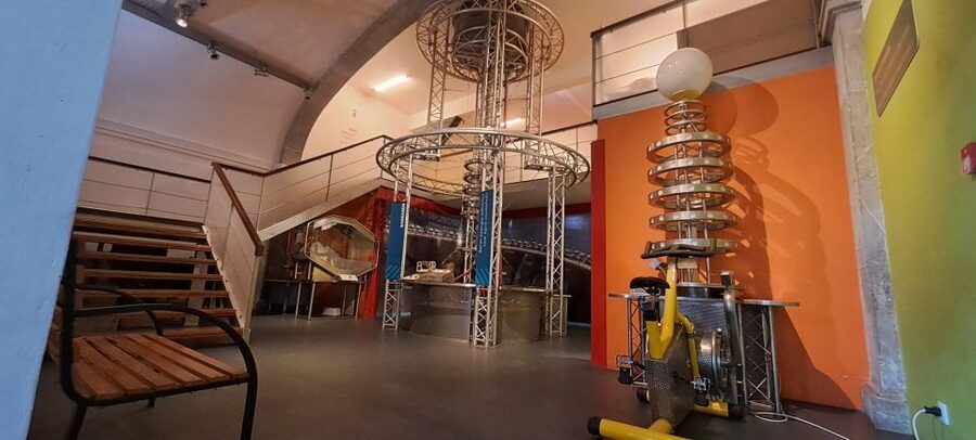 Tavira Ciência Viva Science Center Individual Ticket - See, Do and Learn: math puzzles that feel like play