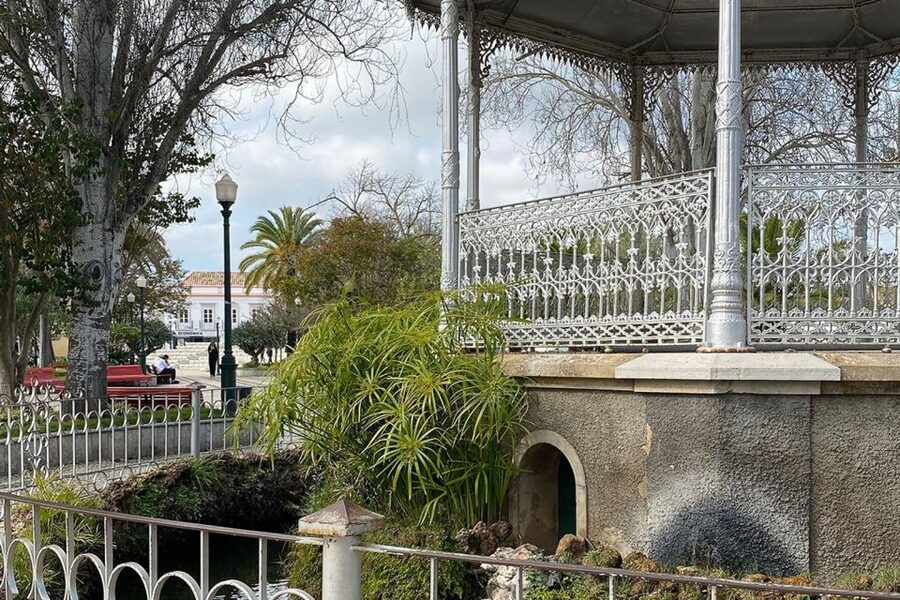 Tavira Total Tuk Tuk Tour: Tavira Tour & Tuna Museum Visit - The guide makes it: Joao and Laurie in the spotlight