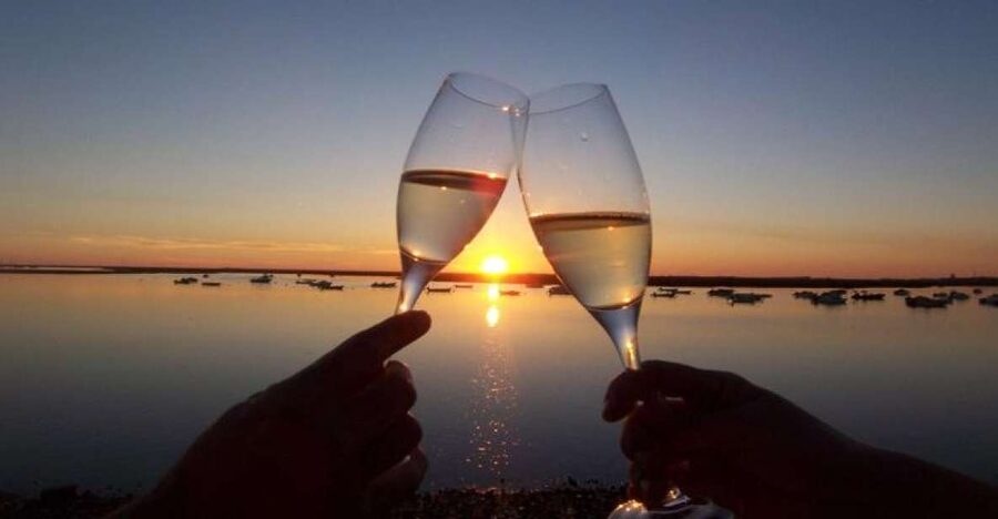 The Colors of Ria Formosa: Sunset Boat Trip in Faro - Meeting at Formosamar and getting on the boat fast