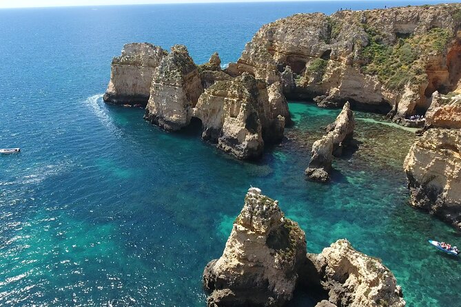 Tour to inside the Caves /Grottos the Ponta da Piedade -Lagos - Who should book this Lagos grotto tour