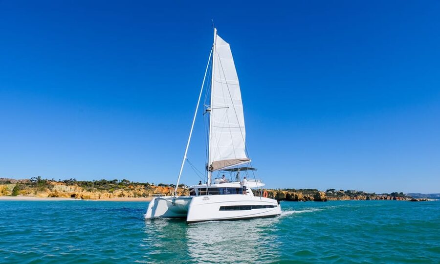 Vilamoura: 2h30 Sunset Sailing Experience - "Unwind" - Swimming Stops: When the Sea Allows It