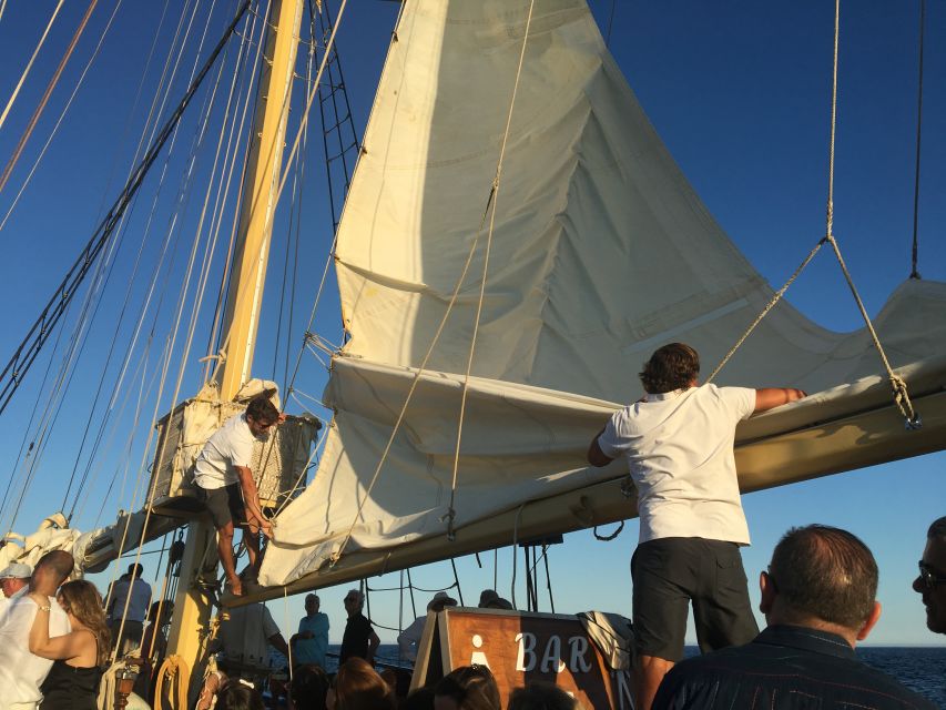 Vilamoura: Algarve Coast 3-Hour Sailing Cruise With Open Bar - Albufeira and São Rafael: cliffs, rock formations, and sea-cave country