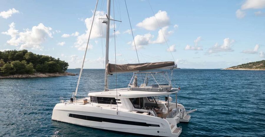 Vilamoura: Algarve Half-Day Private Catamaran Charter - A half-day private catamaran charter from Vilamoura that actually feels personal