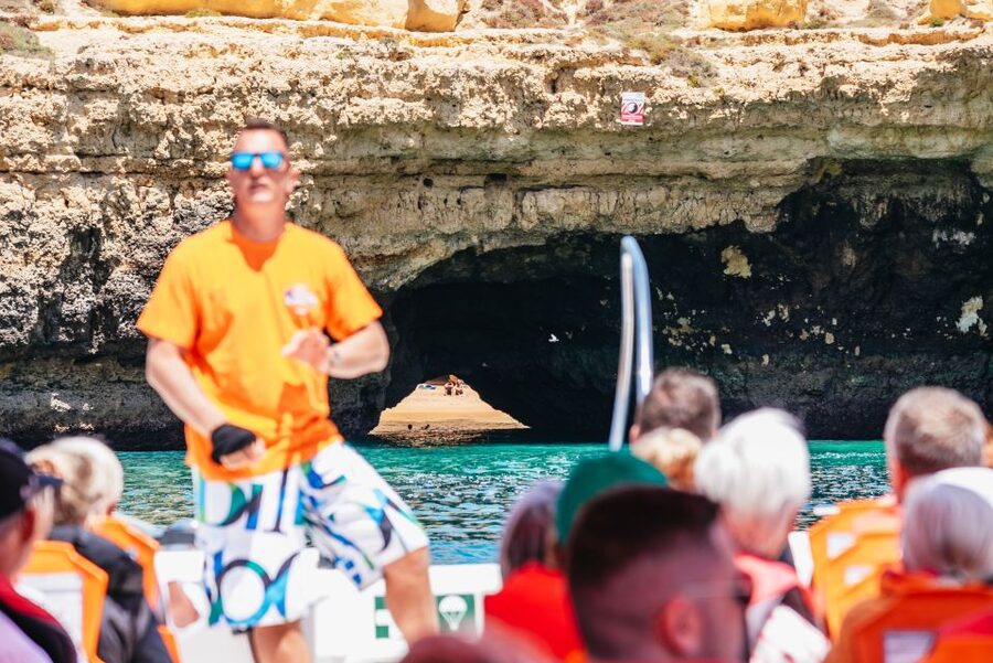 Vilamoura: Benagil Cave Boat Tour with Entry - Key things to love about this Benagil boat tour