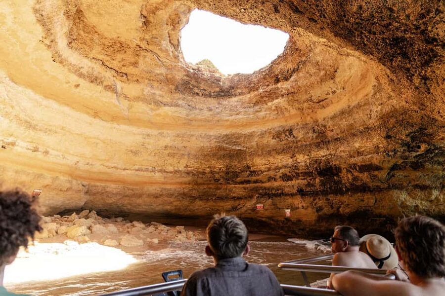 Vilamoura: Benagil Cave Quest Boat Tour - Benagil Cave from Vilamoura: what makes this cruise work