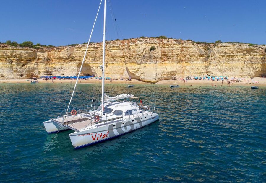 Vilamoura: Guided Sightseeing Cruise with Beach BBQ & Drinks - Vilamoura to Benagil: What the 7.5-Hour Catamaran Feels Like